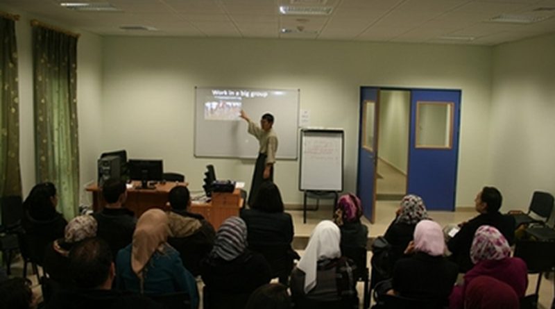A Series of Workshops on the Japanese Culture are Successfully Concluded at the University